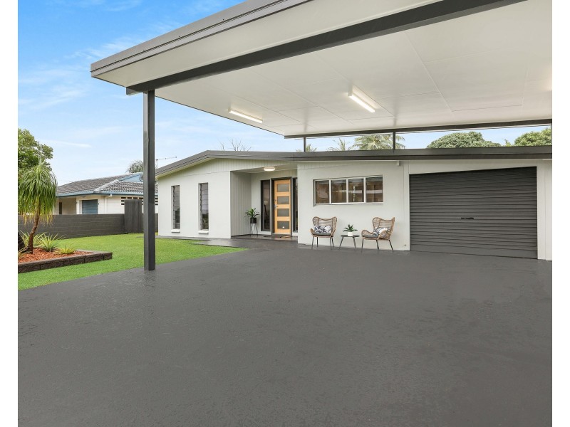 13 Woomala Street, Woree QLD 4868