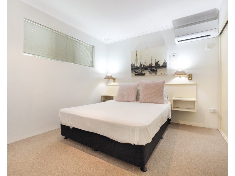 215/305-341 Coral Coast Drive, Palm Cove QLD 4879