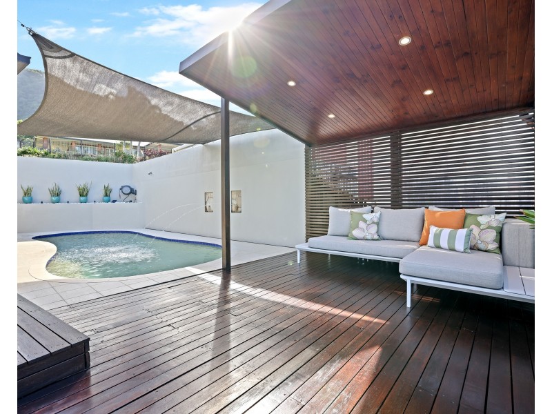 3 Hayles Close, Mooroobool QLD 4870
