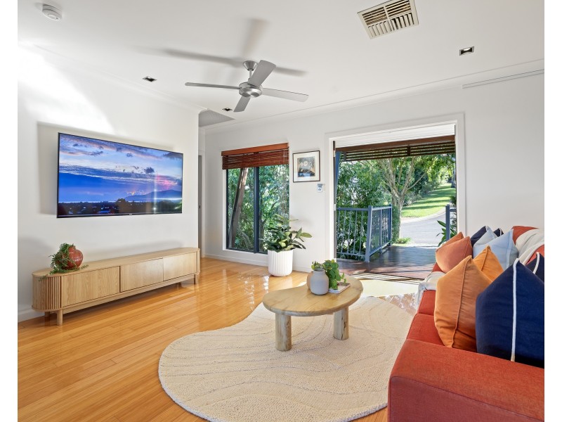 3 Hayles Close, Mooroobool QLD 4870