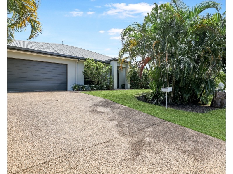 8 Hamelin Street, Bentley Park QLD 4869