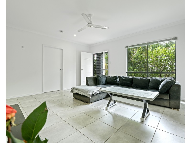 8 Hamelin Street, Bentley Park QLD 4869