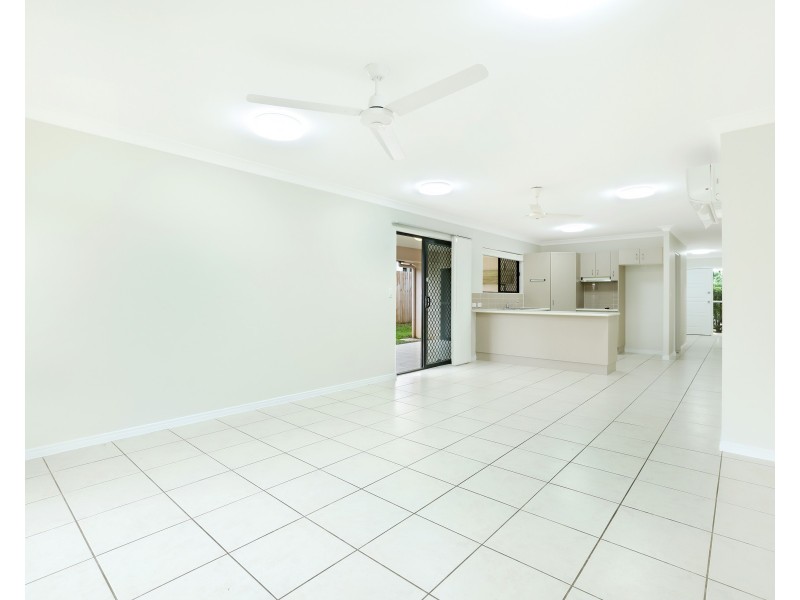 8 Timberlea Drive East, Bentley Park QLD 4869