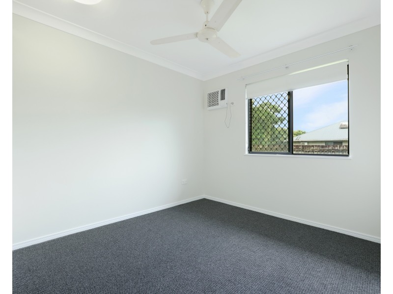 8 Timberlea Drive East, Bentley Park QLD 4869