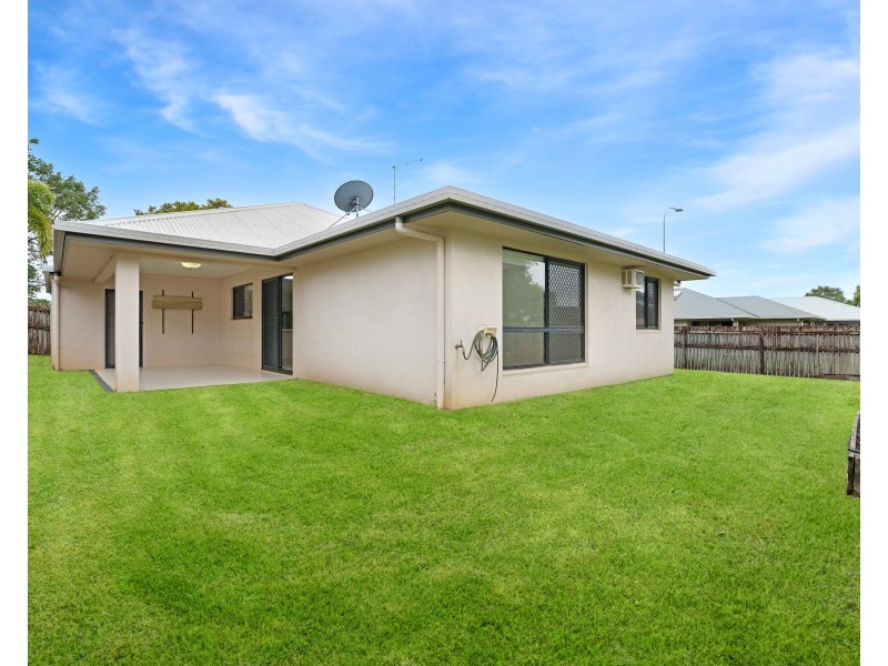 8 Timberlea Drive East, Bentley Park QLD 4869