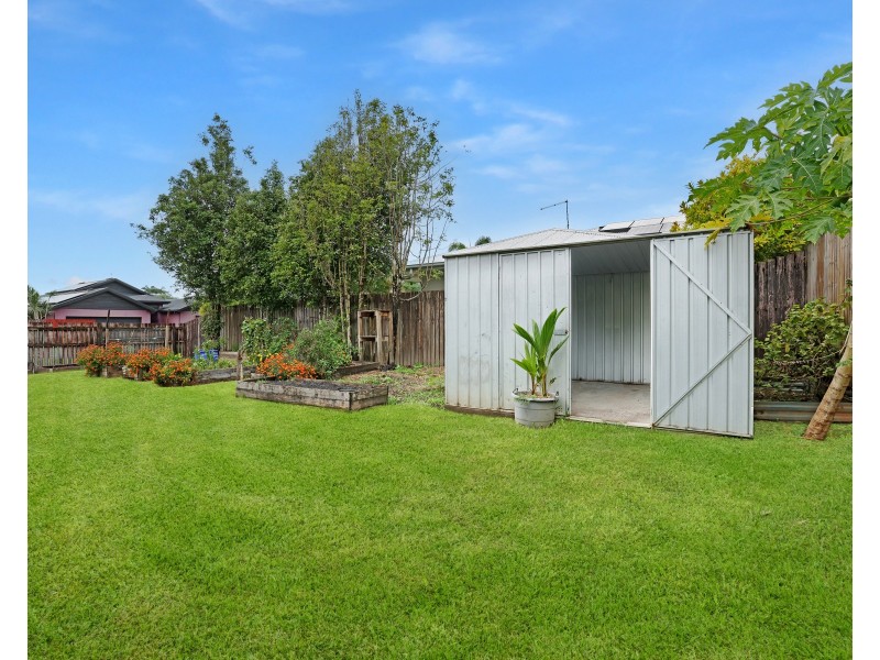 8 Timberlea Drive East, Bentley Park QLD 4869
