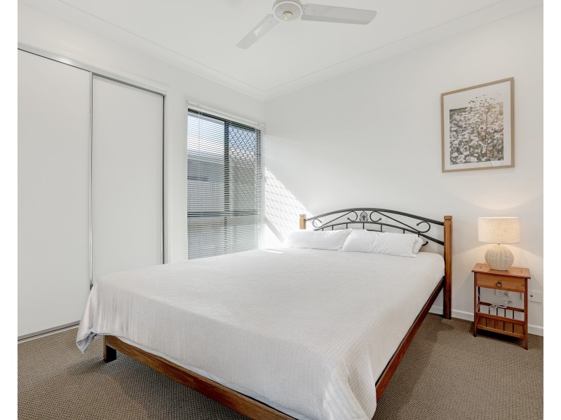 11 Girringun Parade, Mount Peter QLD 4869