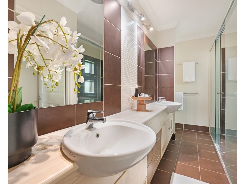 18 Jumna Close, Bentley Park QLD 4869
