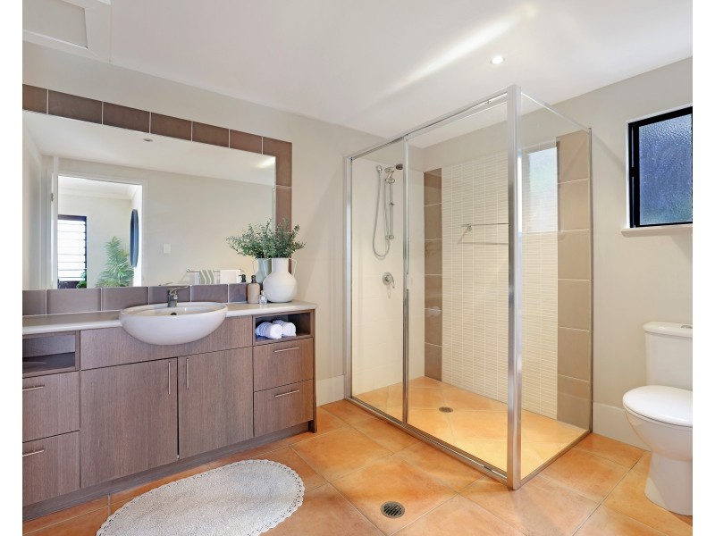18 Jumna Close, Bentley Park QLD 4869