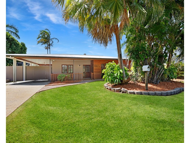 8 Matilda Close, Woree QLD 4868