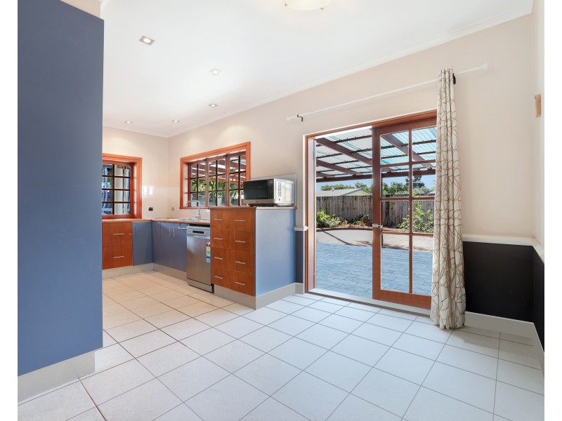 8 Matilda Close, Woree QLD 4868
