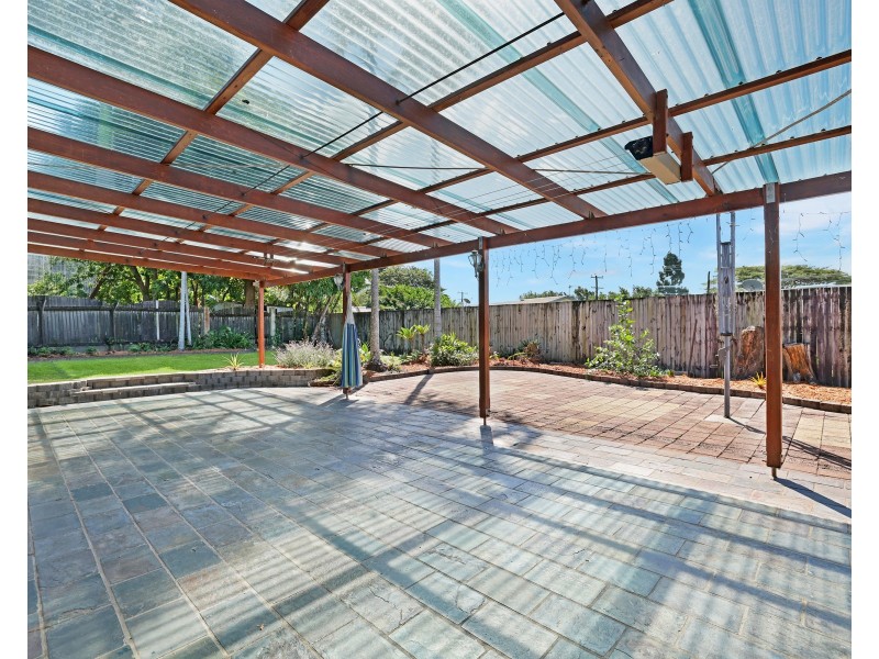 8 Matilda Close, Woree QLD 4868