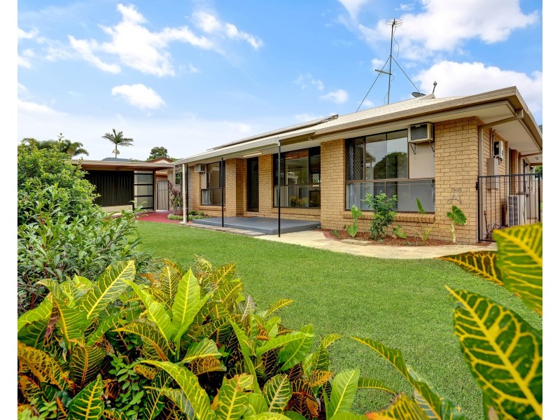 41 Mestrez Street, Mooroobool QLD 4870