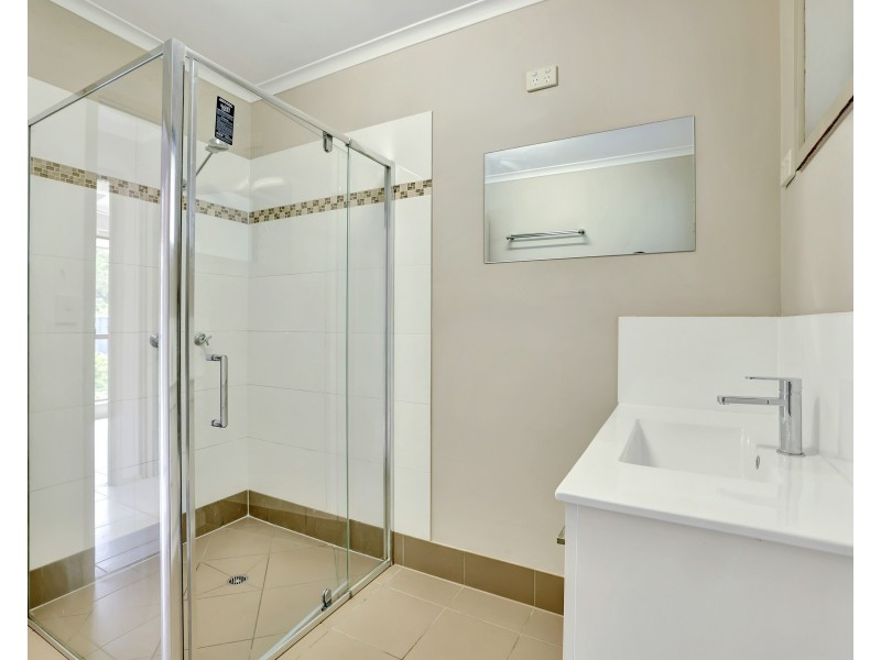 41 Mestrez Street, Mooroobool QLD 4870