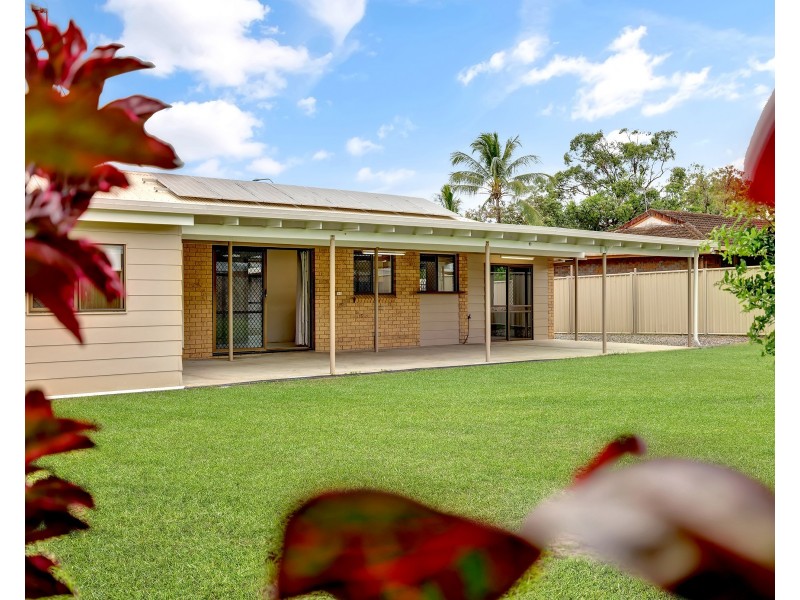 41 Mestrez Street, Mooroobool QLD 4870
