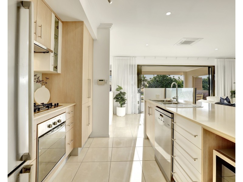 203 Esplanade, Cairns North QLD 4870
