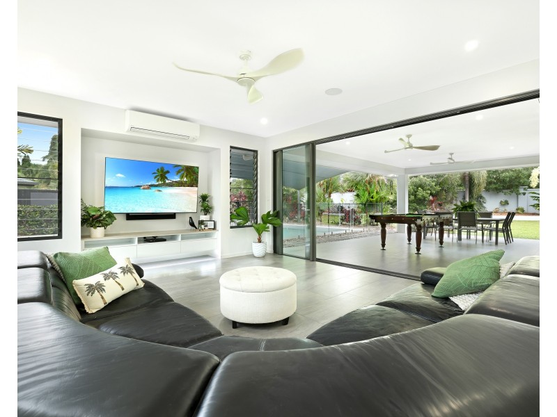 32 Iridescent Drive, Trinity Park QLD 4879