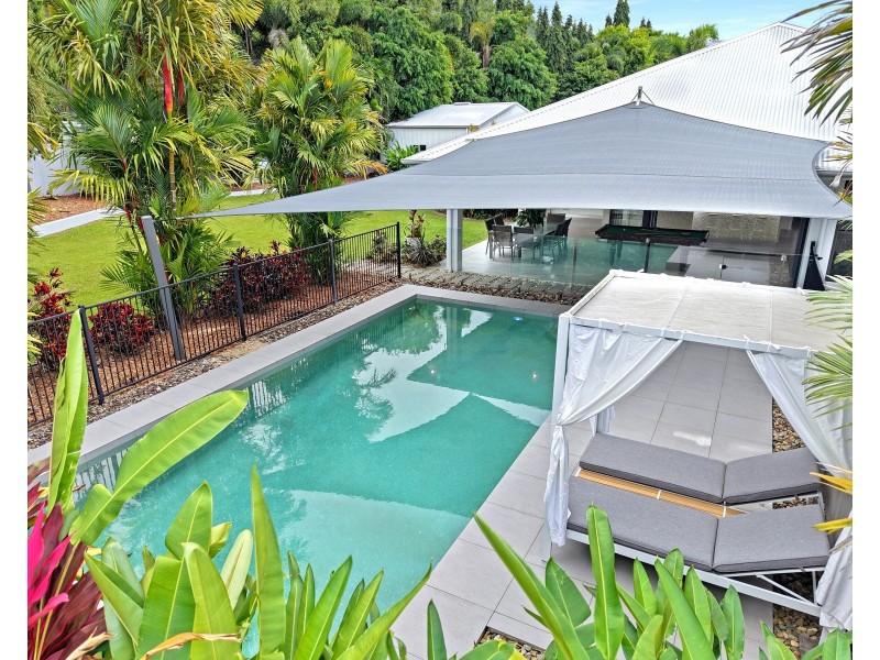 32 Iridescent Drive, Trinity Park QLD 4879