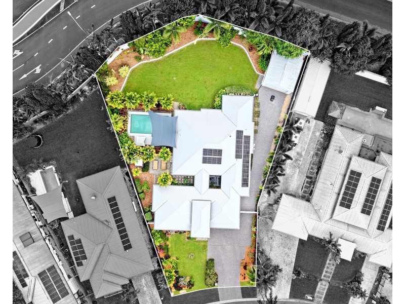 32 Iridescent Drive, Trinity Park QLD 4879