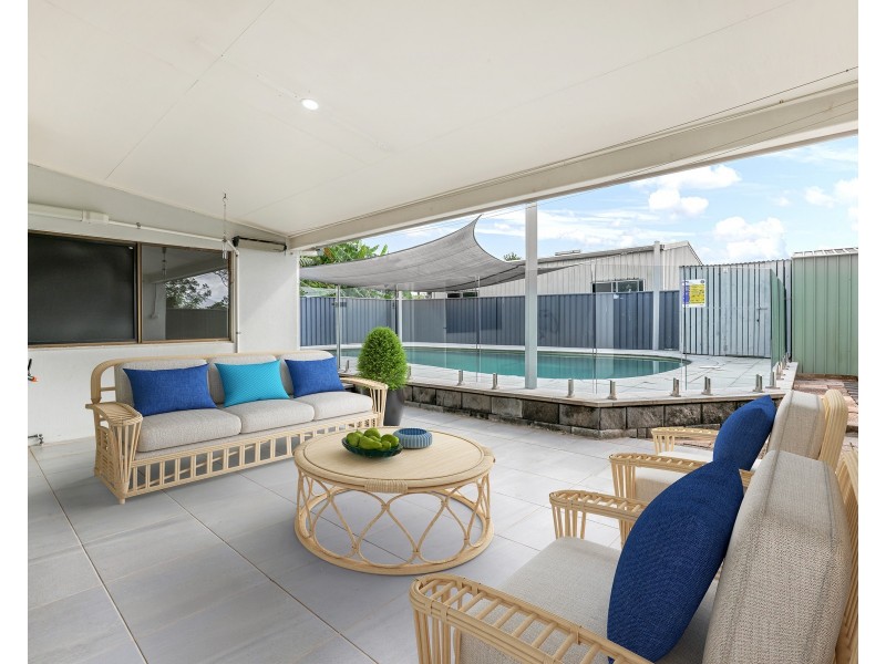 8 Maria Street, Woree QLD 4868