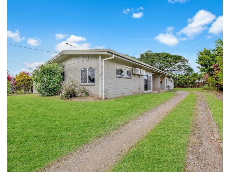24 Angela Street, Woree QLD 4868