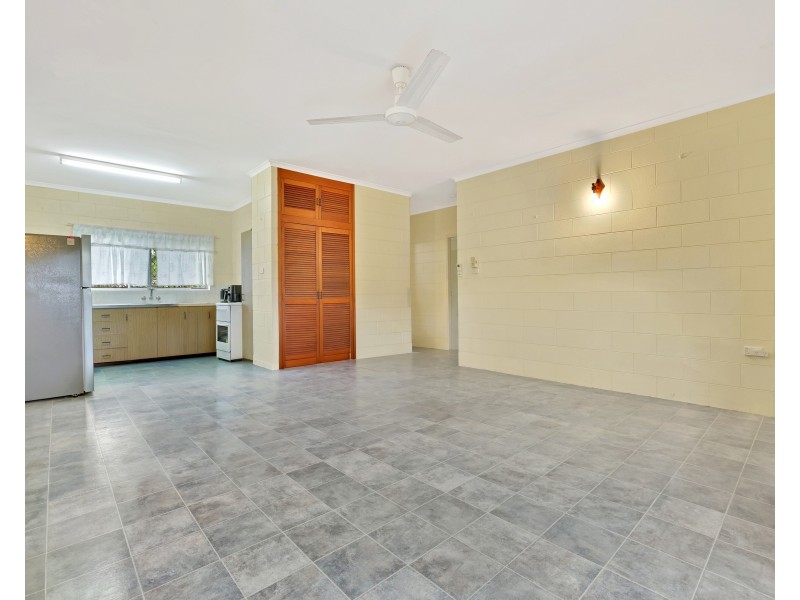 24 Angela Street, Woree QLD 4868