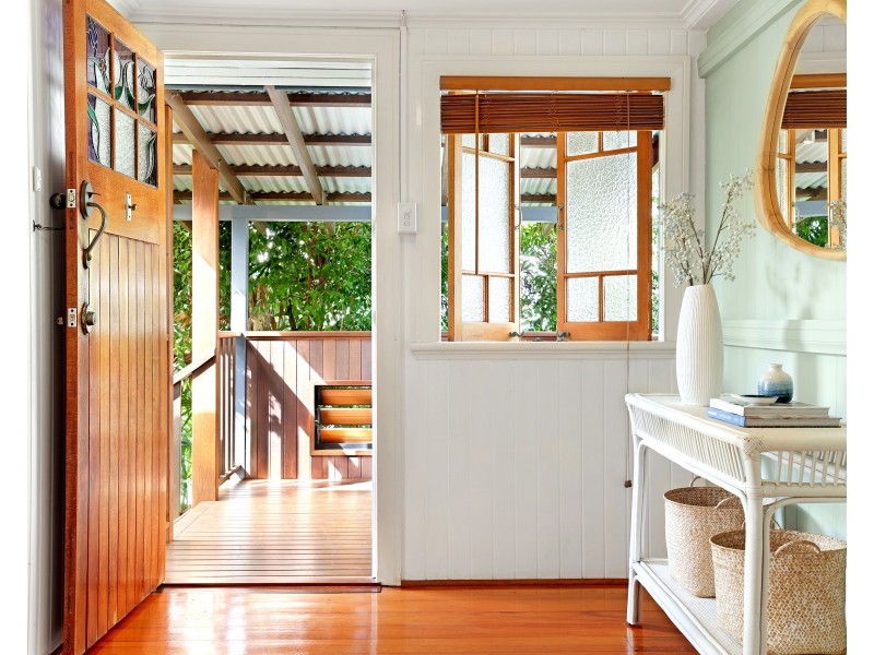 221 Woodward Street, Whitfield QLD 4870