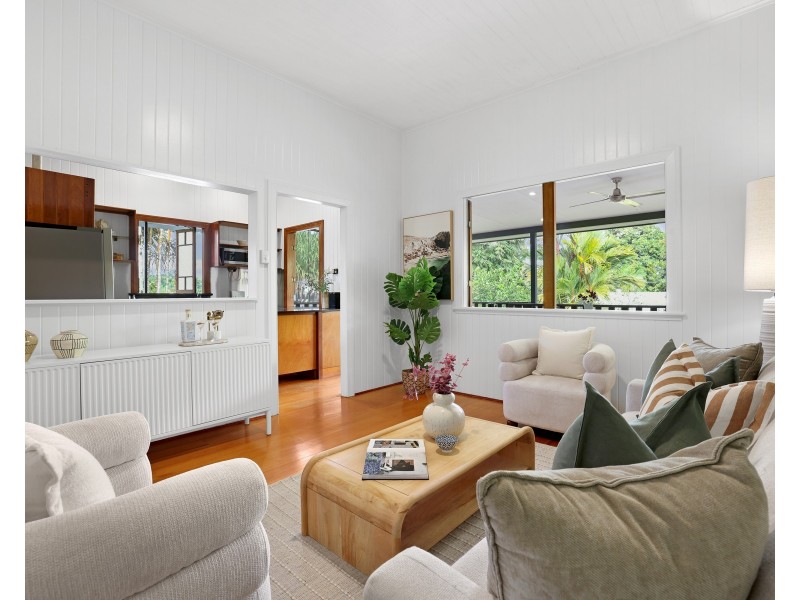221 Woodward Street, Whitfield QLD 4870