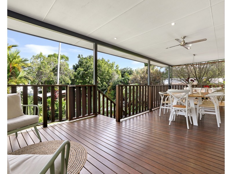 221 Woodward Street, Whitfield QLD 4870