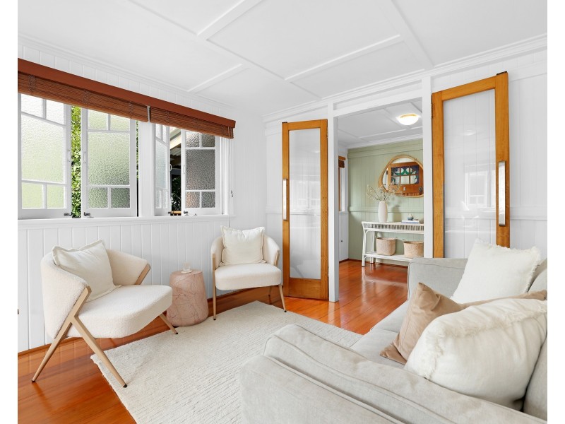 221 Woodward Street, Whitfield QLD 4870
