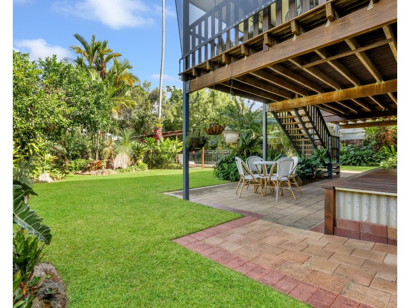 221 Woodward Street, Whitfield QLD 4870