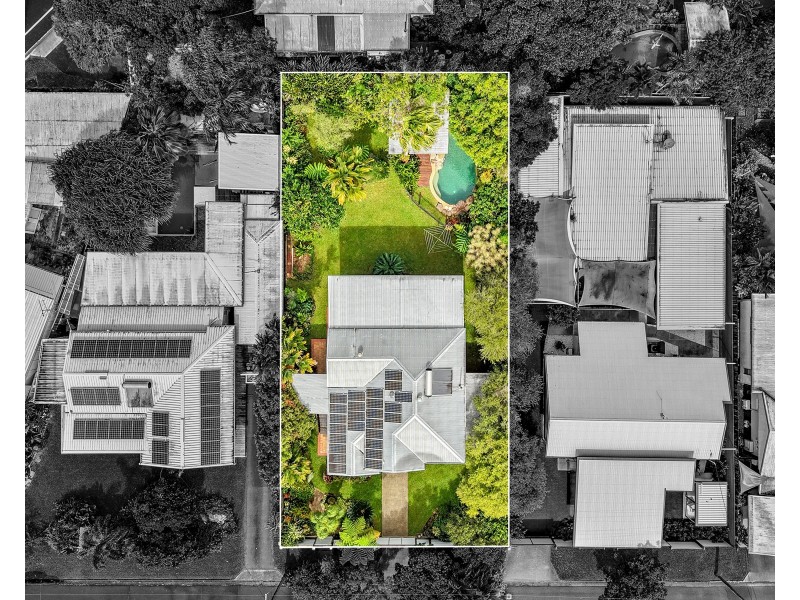 221 Woodward Street, Whitfield QLD 4870