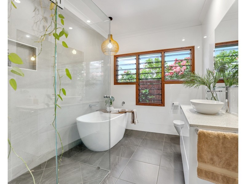 3 Clearwater Street, Freshwater QLD 4870
