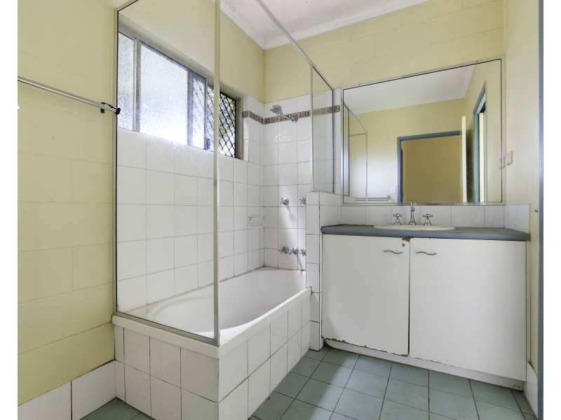 1-3 Kalinga Court, Mount Sheridan QLD 4868