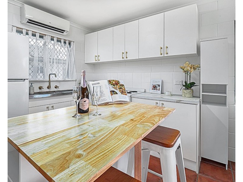 8/46 Moore Street, Trinity Beach QLD 4879