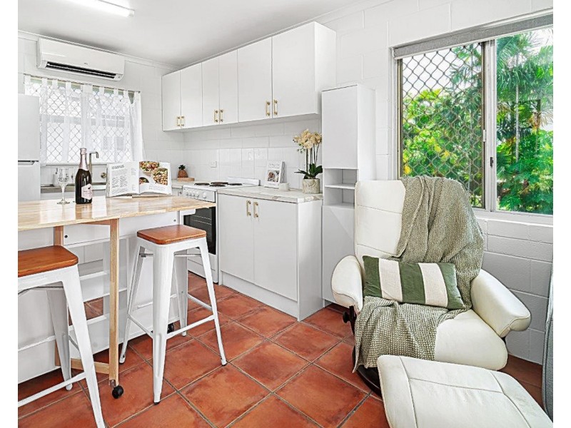 8/46 Moore Street, Trinity Beach QLD 4879