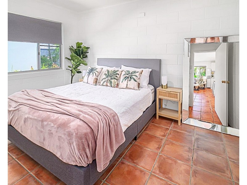 8/46 Moore Street, Trinity Beach QLD 4879