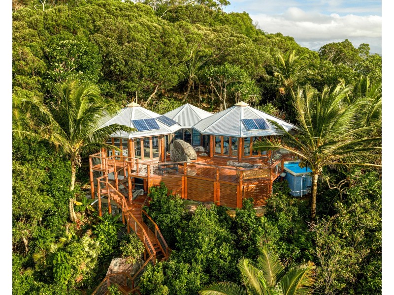Lot 9 Bedarra Island, Dunk QLD 4852
