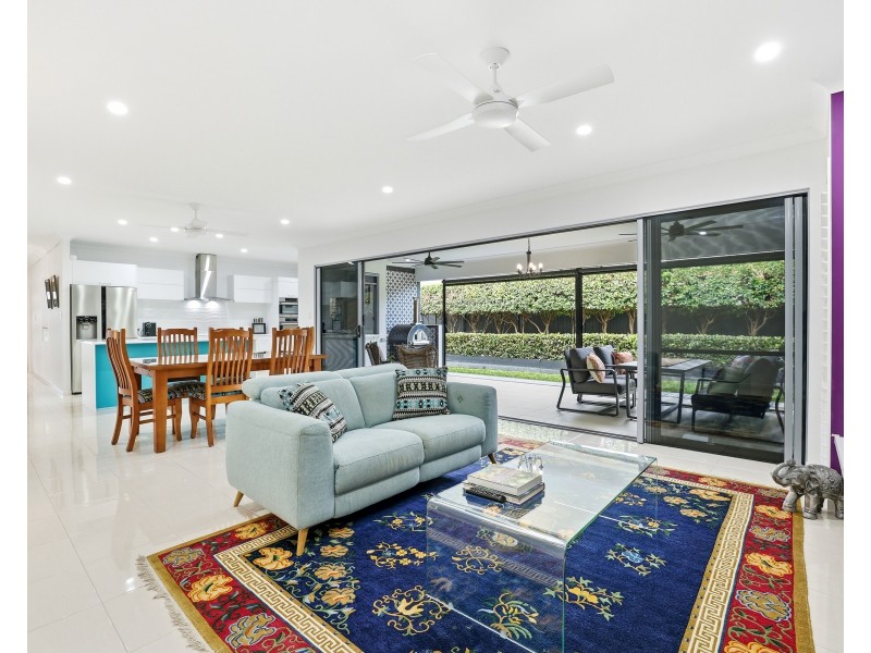 5 Byerstown Link, Trinity Park QLD 4879