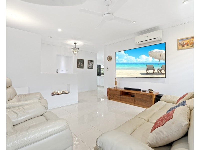 5 Byerstown Link, Trinity Park QLD 4879