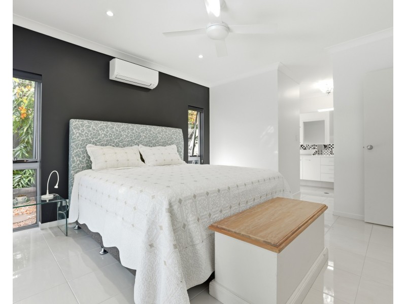 5 Byerstown Link, Trinity Park QLD 4879