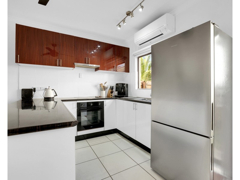 1/12 Jasper Street, Woree QLD 4868