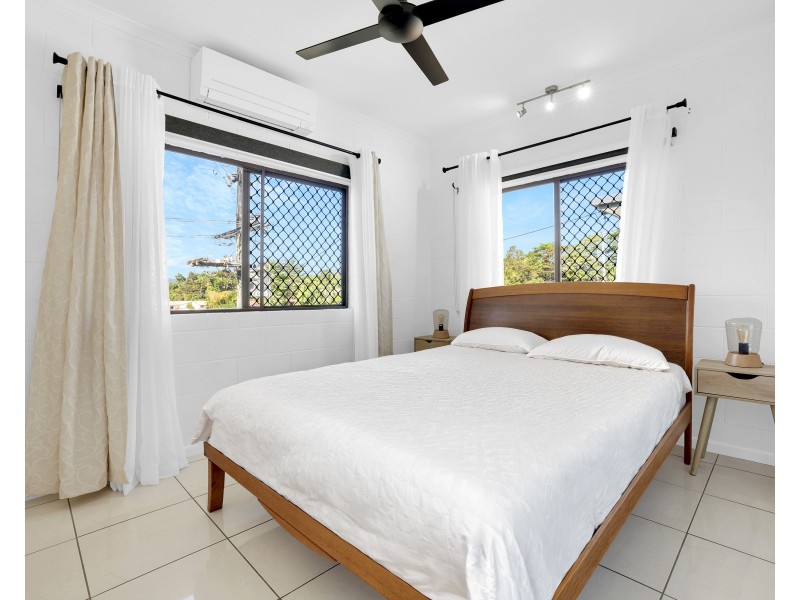 1/12 Jasper Street, Woree QLD 4868
