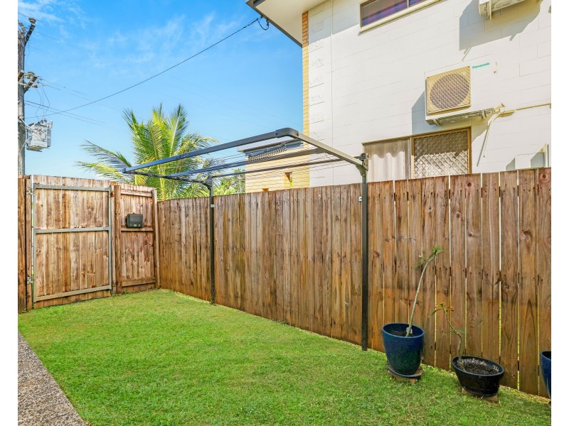 1/12 Jasper Street, Woree QLD 4868
