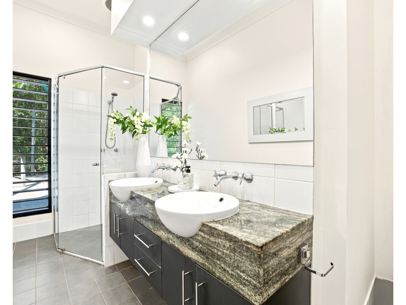 42-44 Ellison Street, Clifton Beach QLD 4879