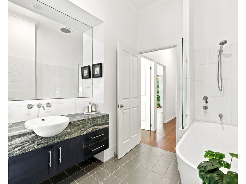 42-44 Ellison Street, Clifton Beach QLD 4879