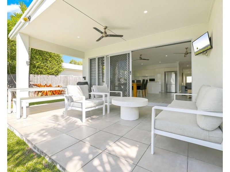 14 Bluewater Lane, Trinity Beach QLD 4879