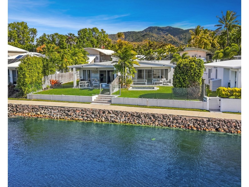 14 Bluewater Lane, Trinity Beach QLD 4879