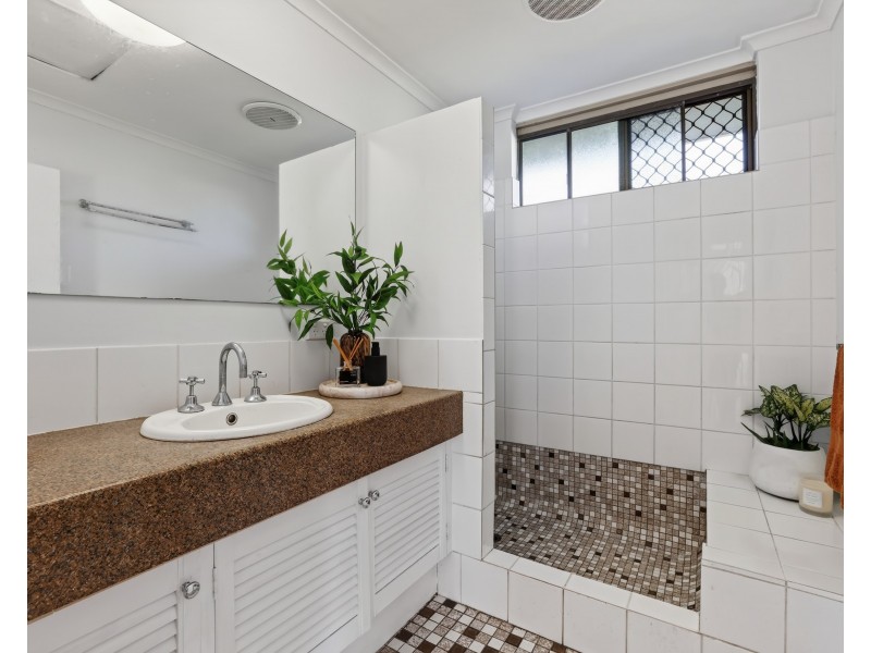14 Harper Close, Manunda QLD 4870