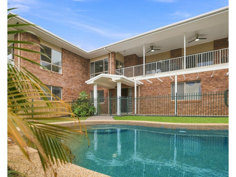 10 Kestrel Street, Bayview Heights QLD 4868